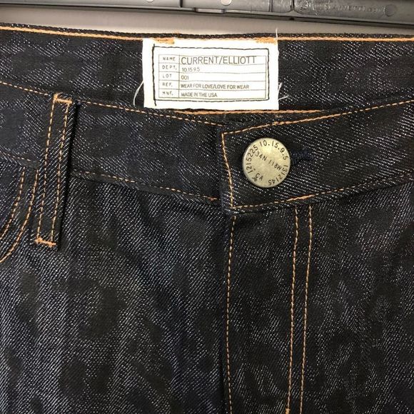 Current/Elliott Boyfriend Short, Denim Cheetah - Picture 2 of 3